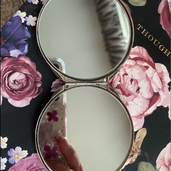 Compact purse mirror - Picture 4 of 6